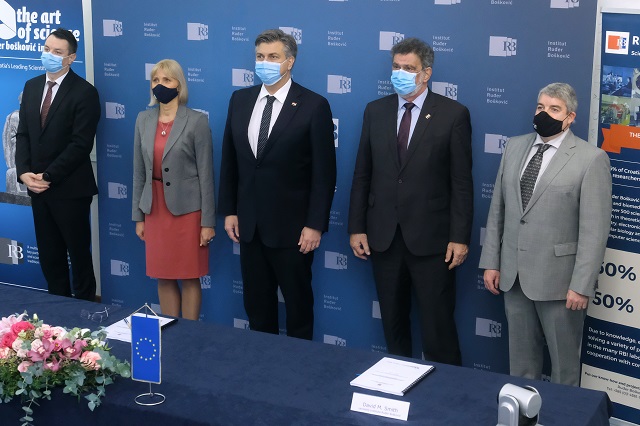 Slika \slike\IzMedija\2020-Iz-medija\11\Hina-16-11-2020-13.jpg